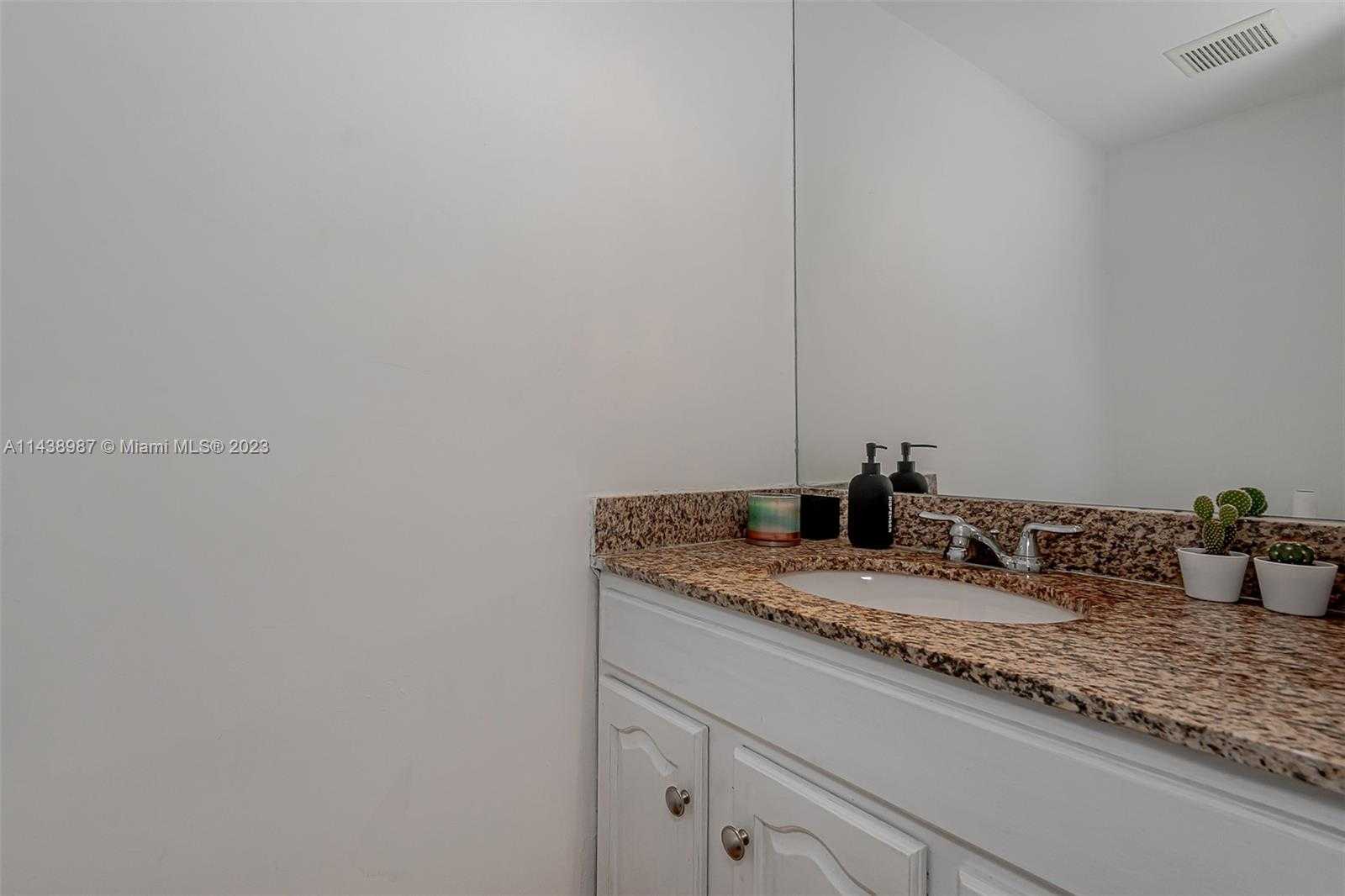 Small Image of 555 NORTH EAST 15TH ST #32E, Miami Number 19