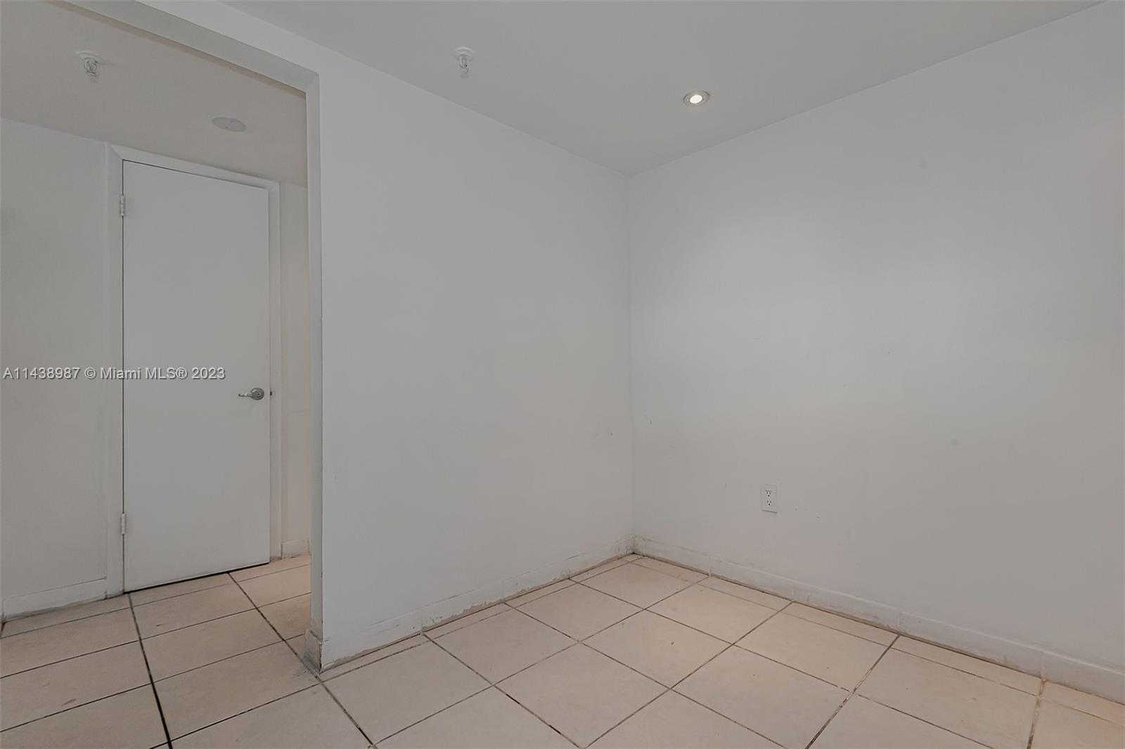 Small Image of 555 NORTH EAST 15TH ST #32E, Miami Number 20