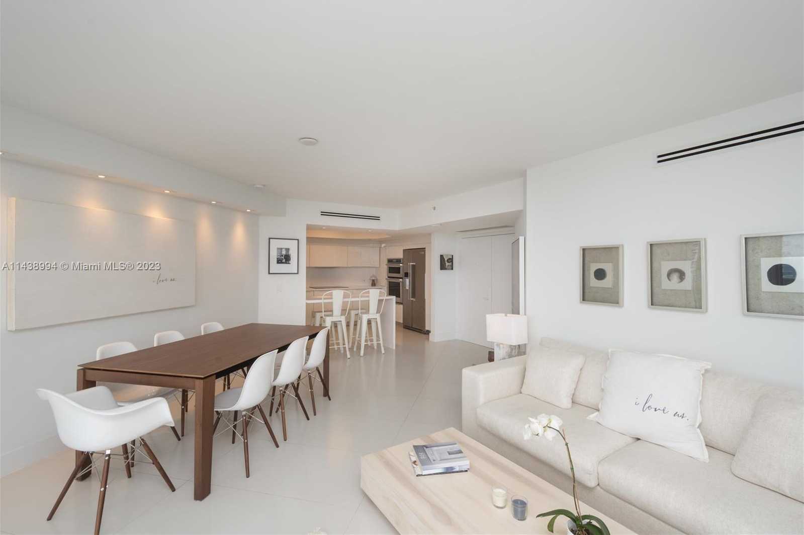 Small Image of 6301 COLLINS AVE #3006, Miami Beach Number 3