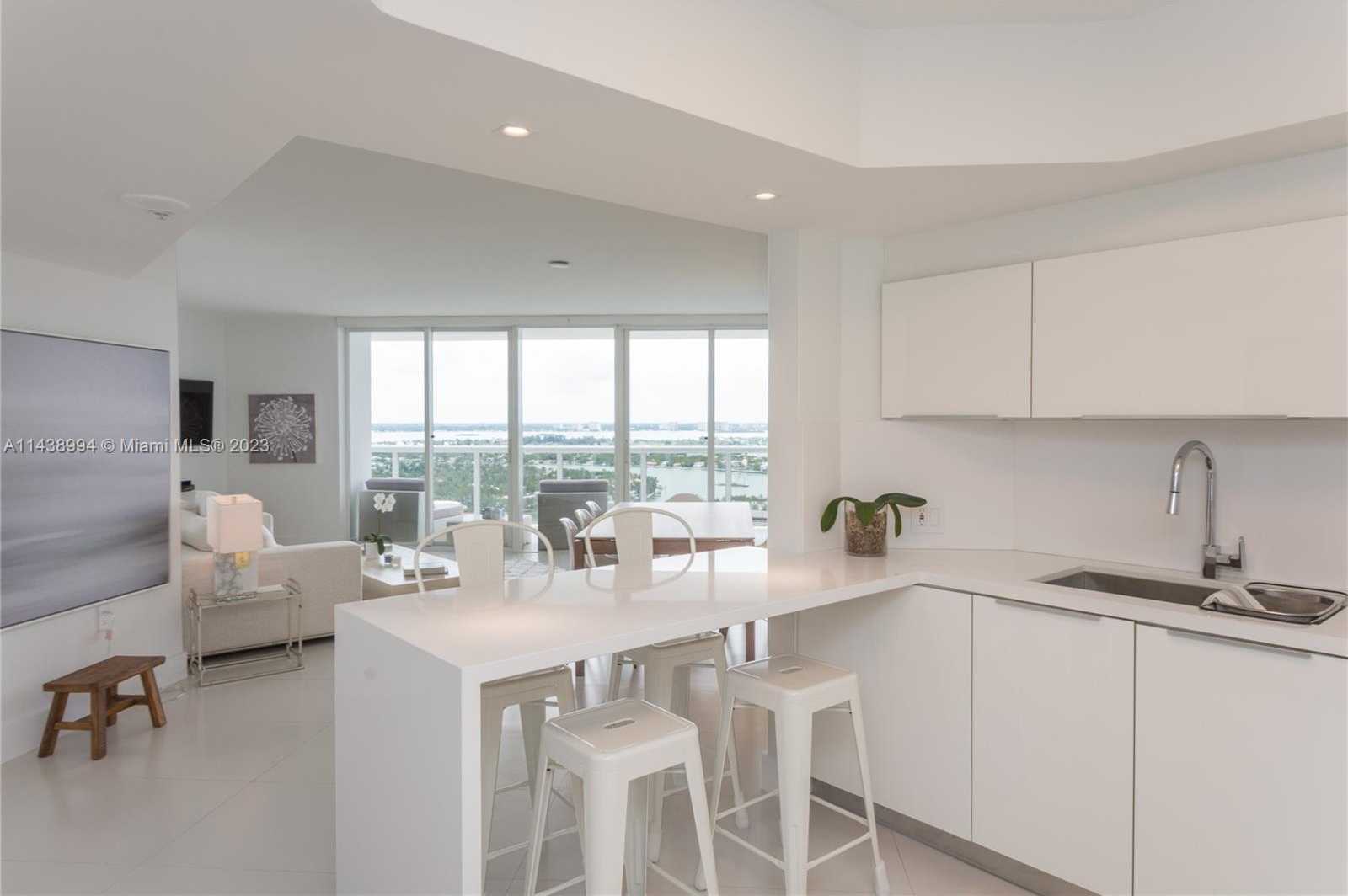 Small Image of 6301 COLLINS AVE #3006, Miami Beach Number 4