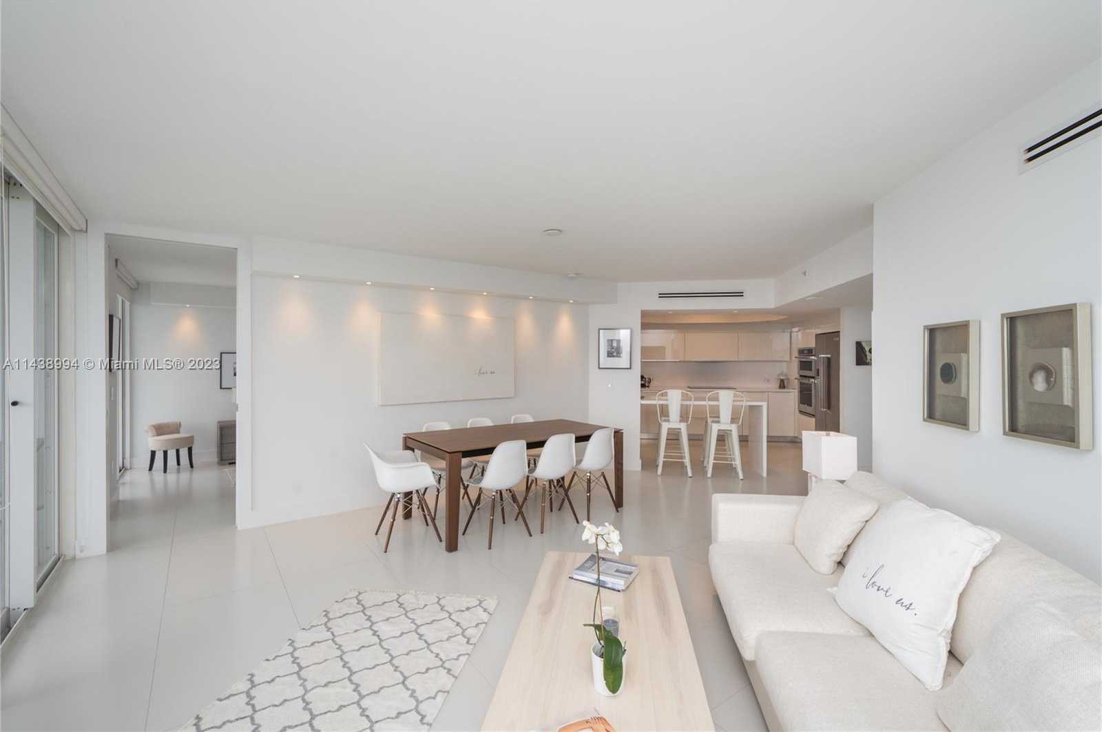 Small Image of 6301 COLLINS AVE #3006, Miami Beach Number 8
