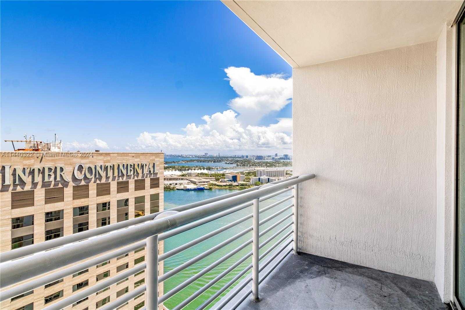 Small Image of 335 SOUTH BISCAYNE BLVD #3900, Miami Number 10