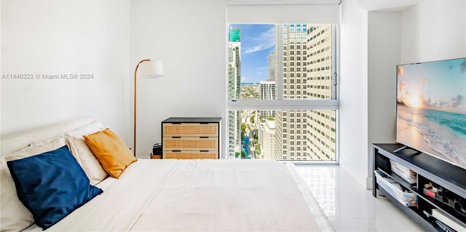 Small Image of 335 SOUTH BISCAYNE BLVD #3900, Miami Number 12