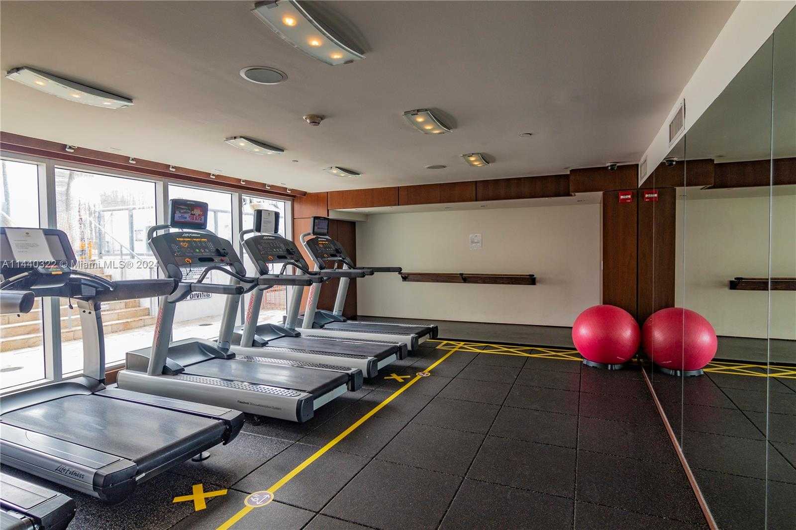 Small Image of 335 SOUTH BISCAYNE BLVD #3900, Miami Number 29