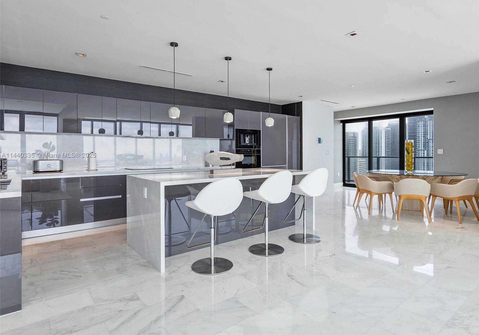 Small Image of 1451 BRICKELL AVE #2901, Miami Number 15