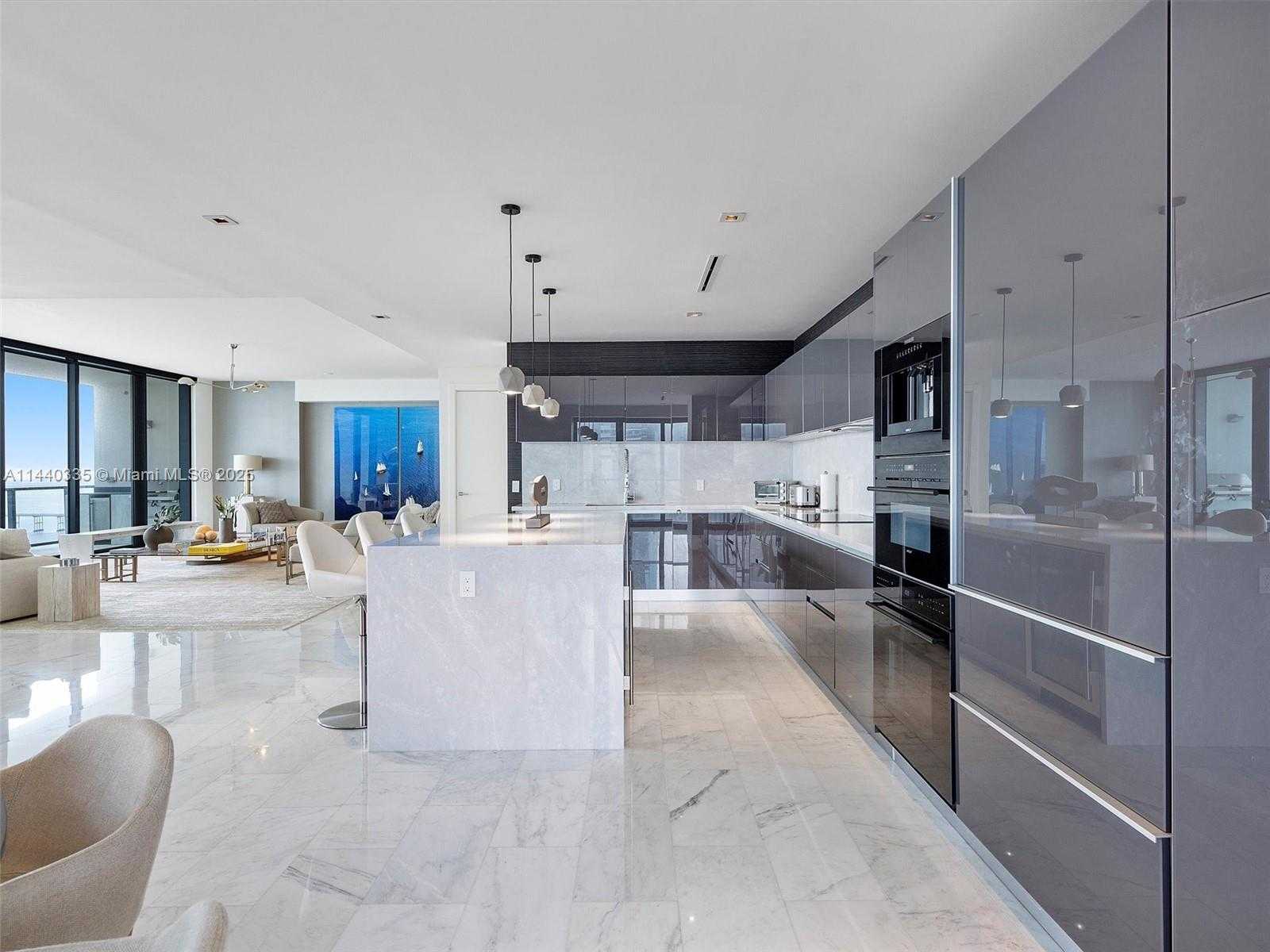 Small Image of 1451 BRICKELL AVE #2901, Miami Number 19