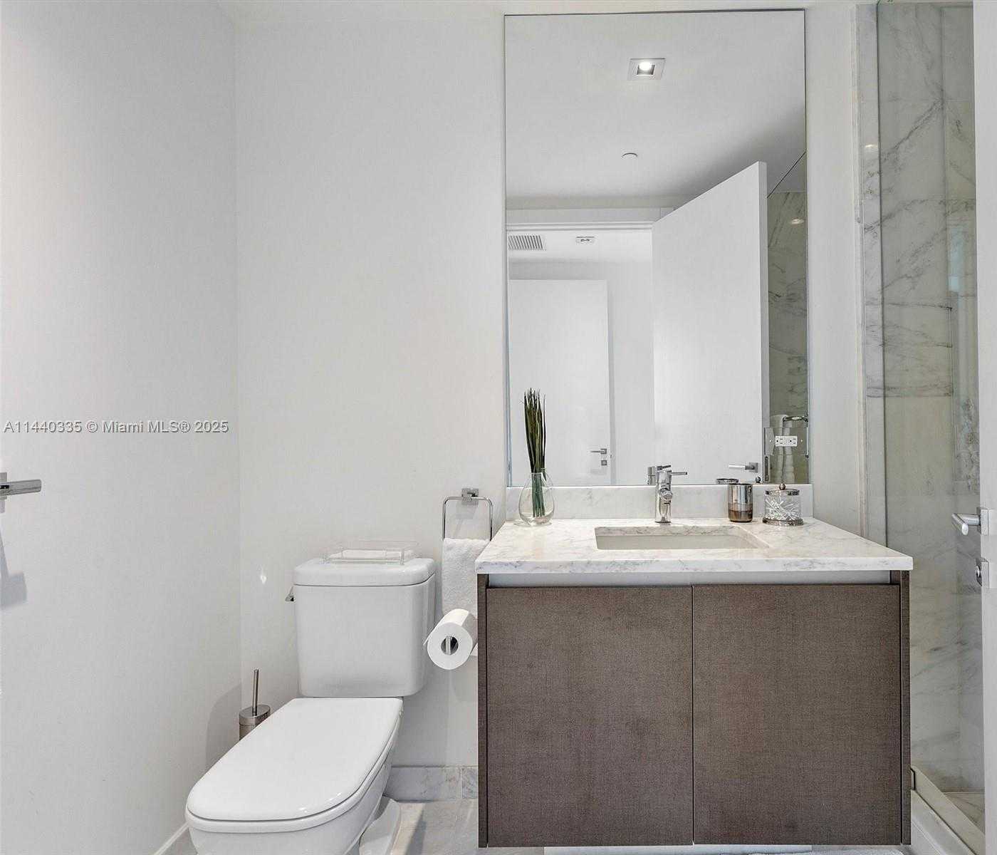 Small Image of 1451 BRICKELL AVE #2901, Miami Number 25