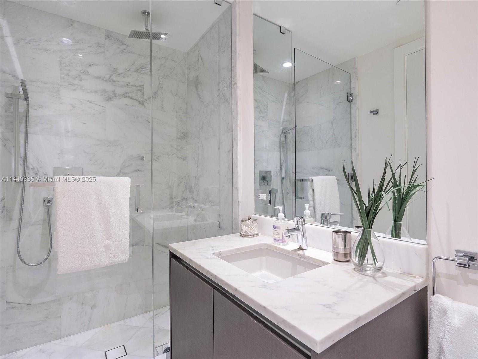 Small Image of 1451 BRICKELL AVE #2901, Miami Number 28
