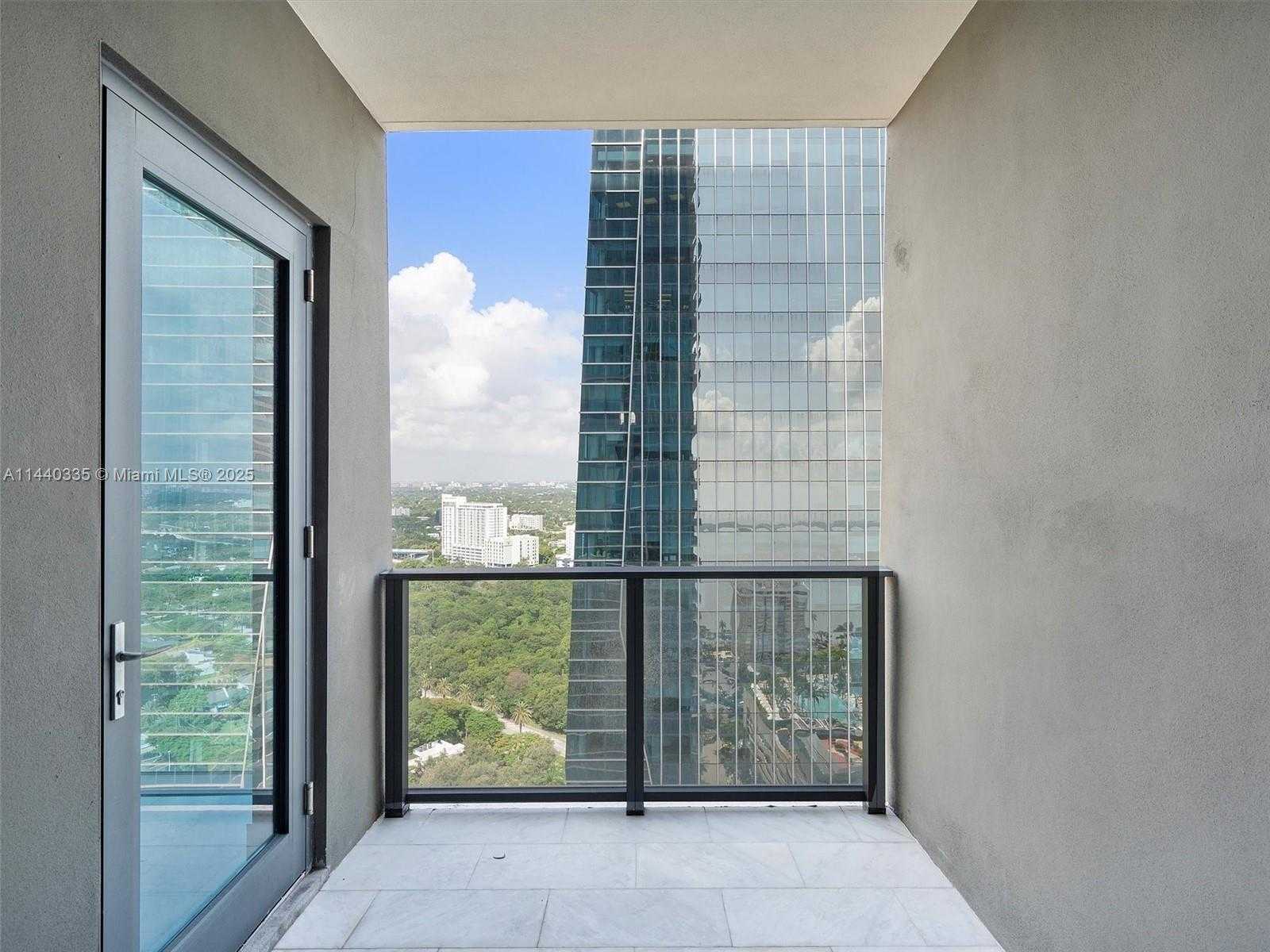 Small Image of 1451 BRICKELL AVE #2901, Miami Number 36