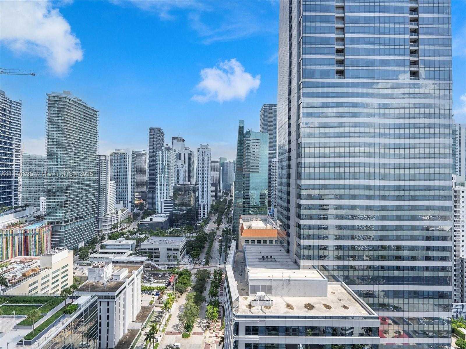 Small Image of 1451 BRICKELL AVE #2901, Miami Number 40