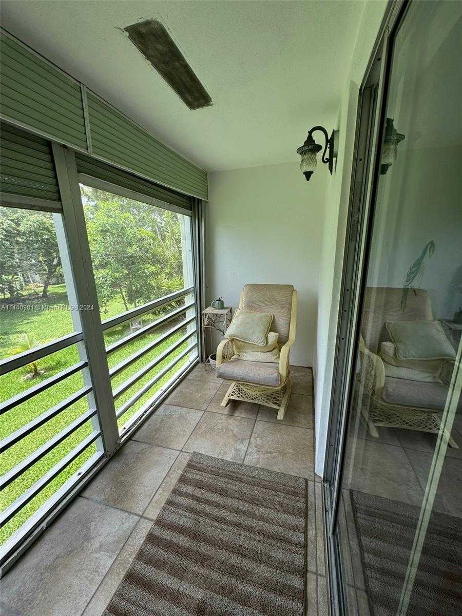 Small Image of 221 KENT M #221, West Palm Beach Number 11