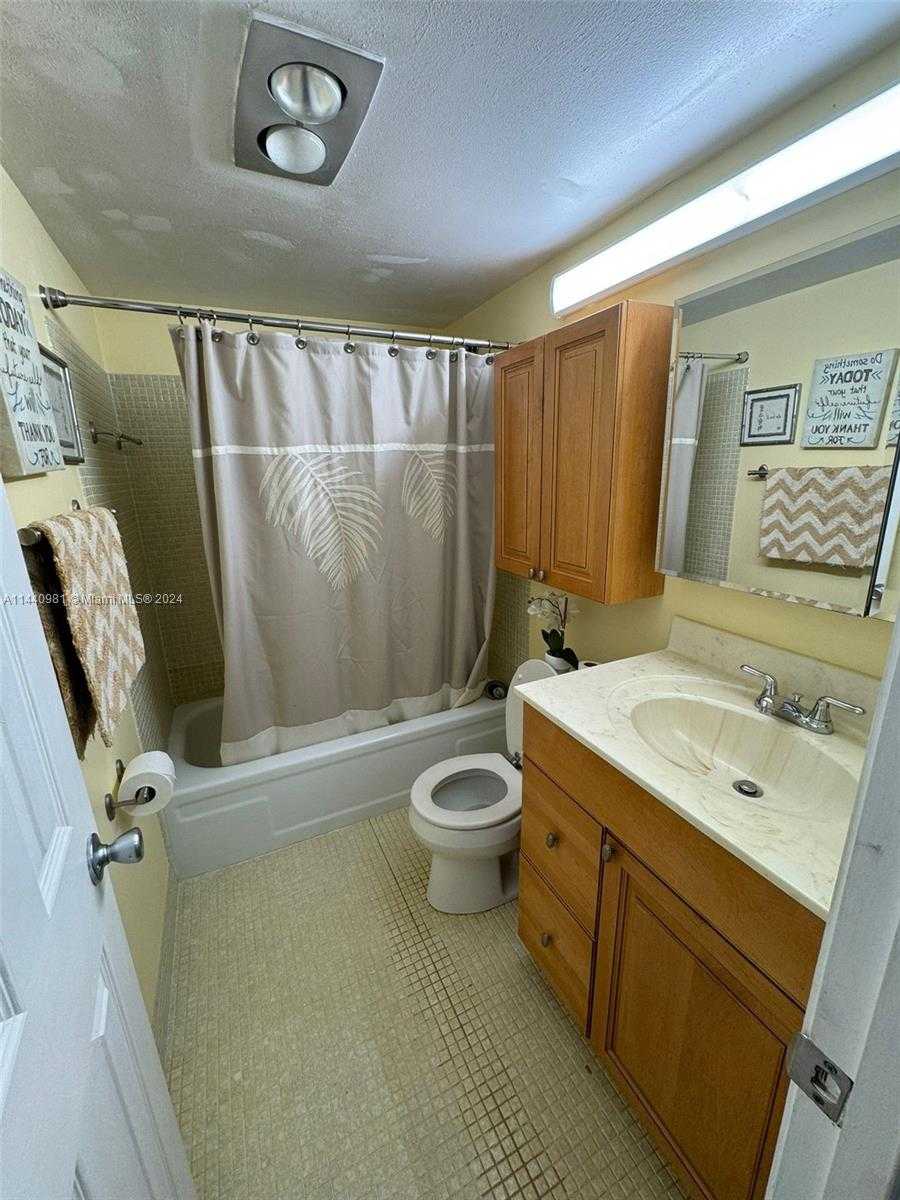 Small Image of 221 KENT M #221, West Palm Beach Number 16
