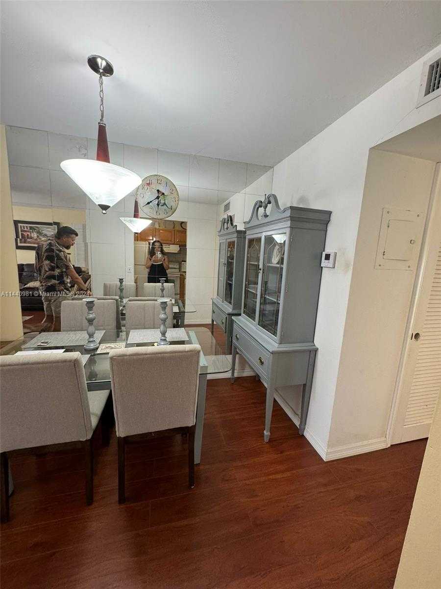 Small Image of 221 KENT M #221, West Palm Beach Number 17