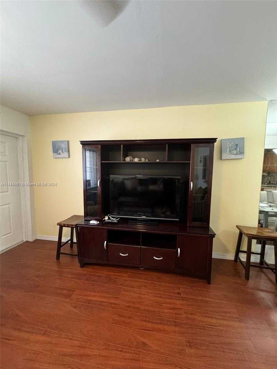 Small Image of 221 KENT M #221, West Palm Beach Number 22