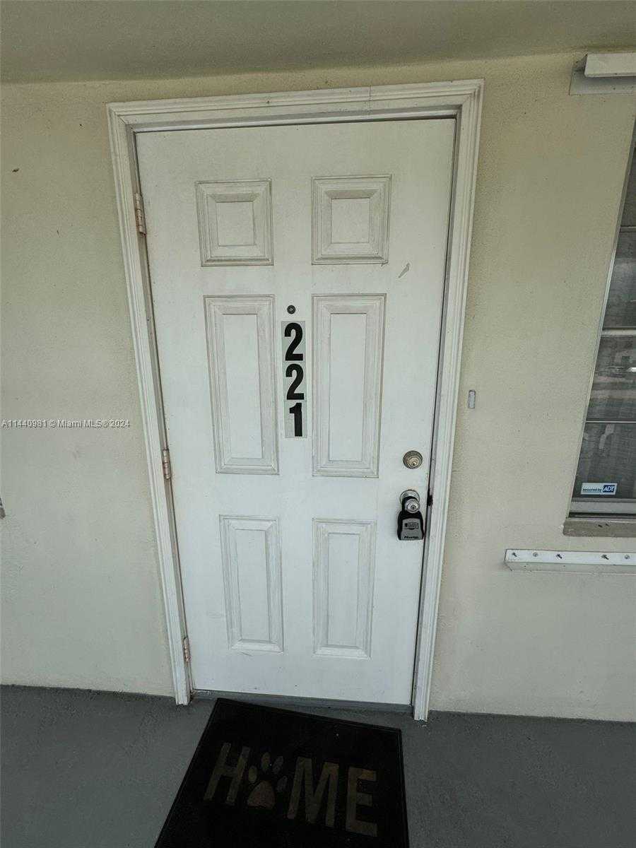 Small Image of 221 KENT M #221, West Palm Beach Number 23