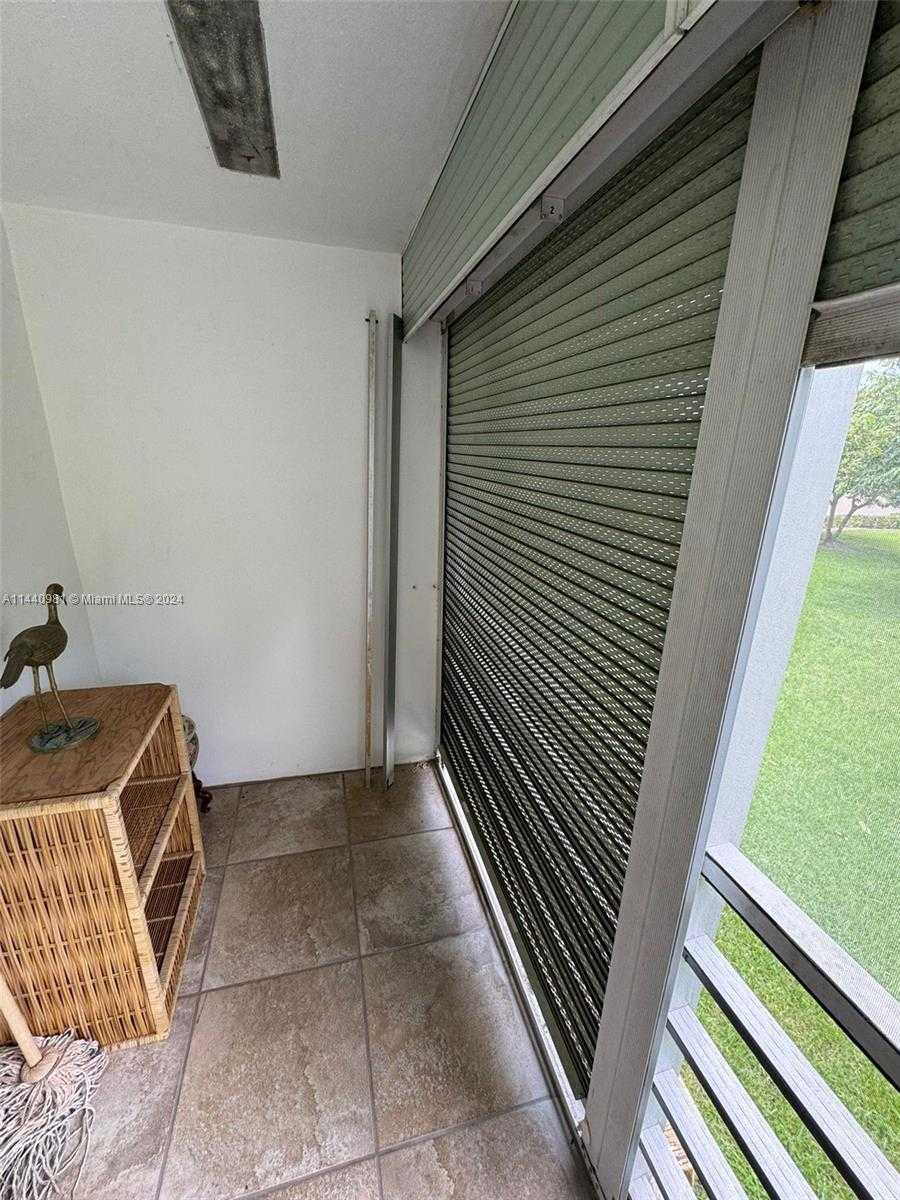 Small Image of 221 KENT M #221, West Palm Beach Number 4