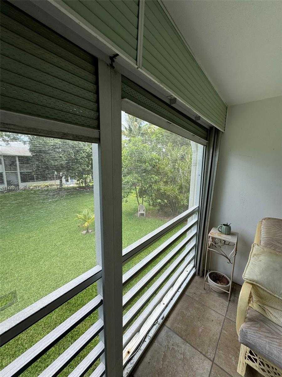 Small Image of 221 KENT M #221, West Palm Beach Number 5