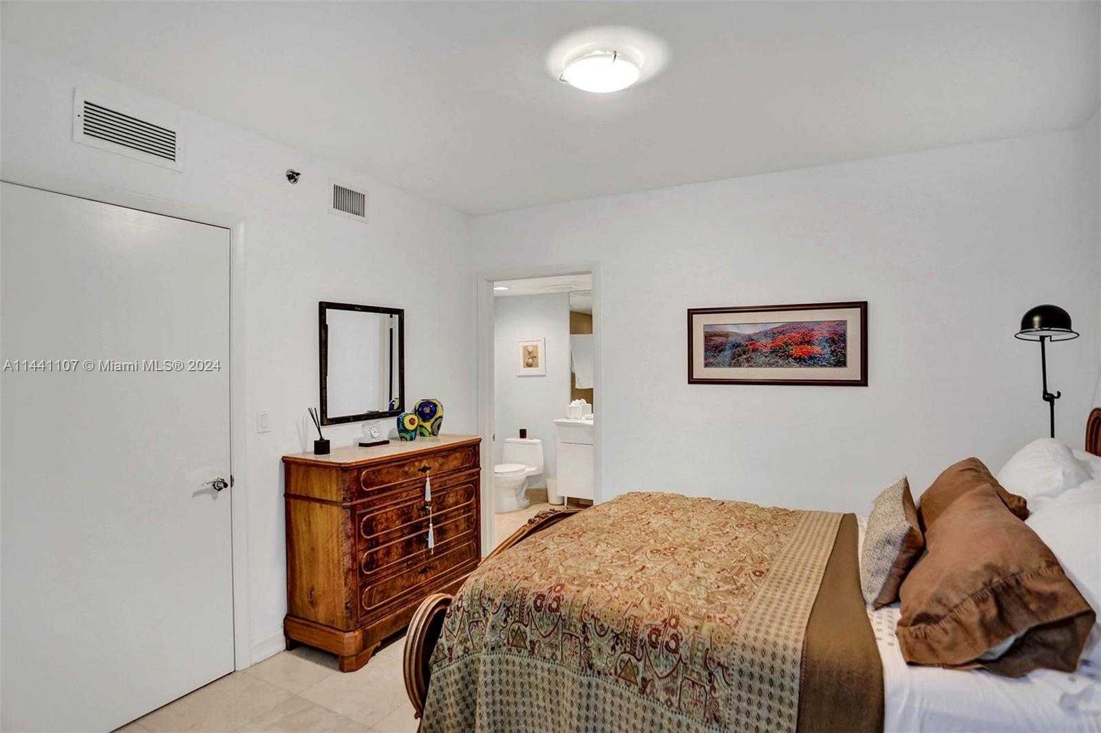 Small Image of 1850 SOUTH OCEAN DR #3301, Hallandale Beach Number 19