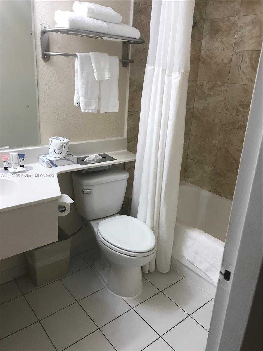 Small Image of 19201 COLLINS AVE #637, Sunny Isles Beach Number 11