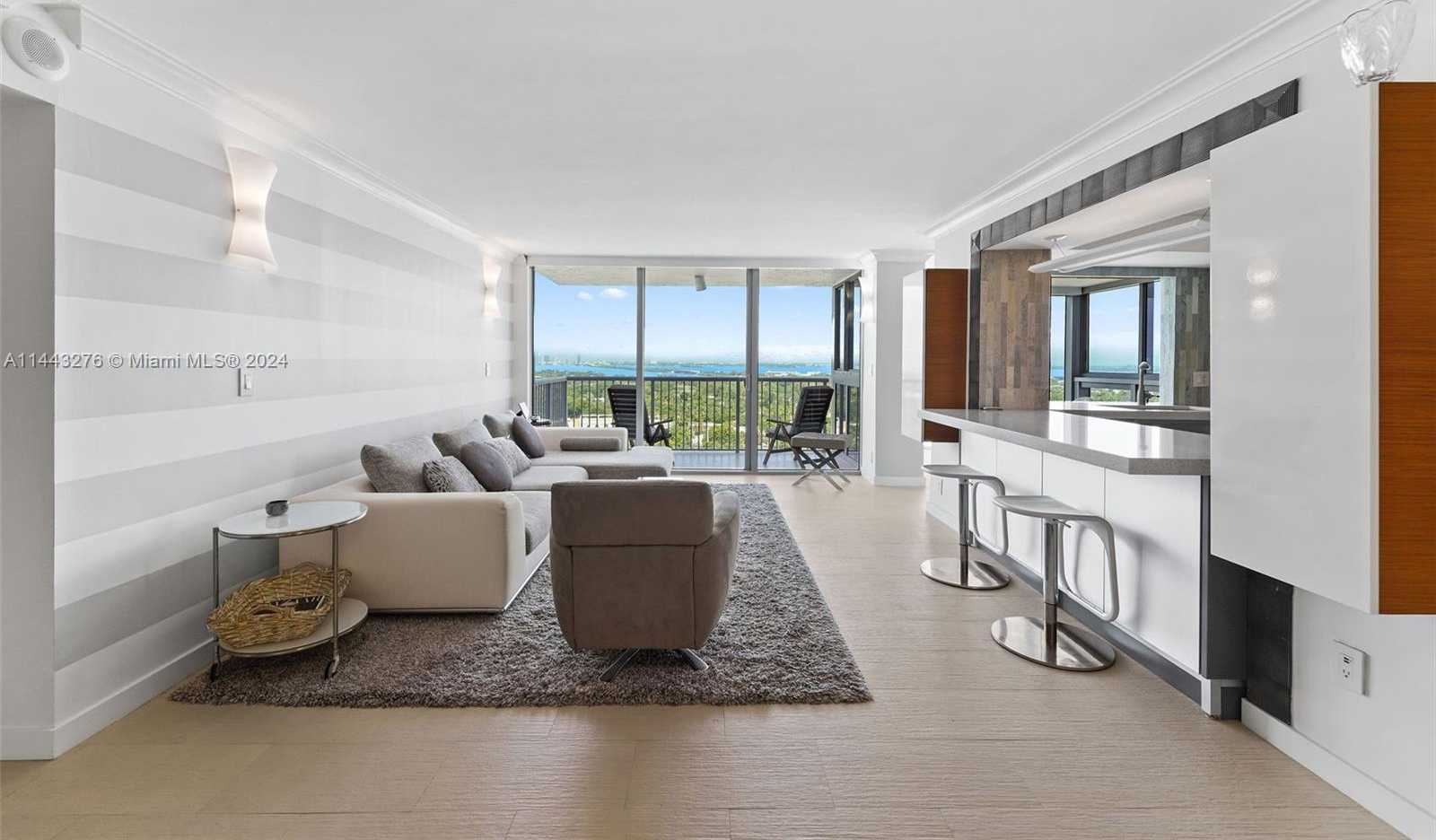 Small Image of 2655 COLLINS AVE #2301, Miami Beach Number 15