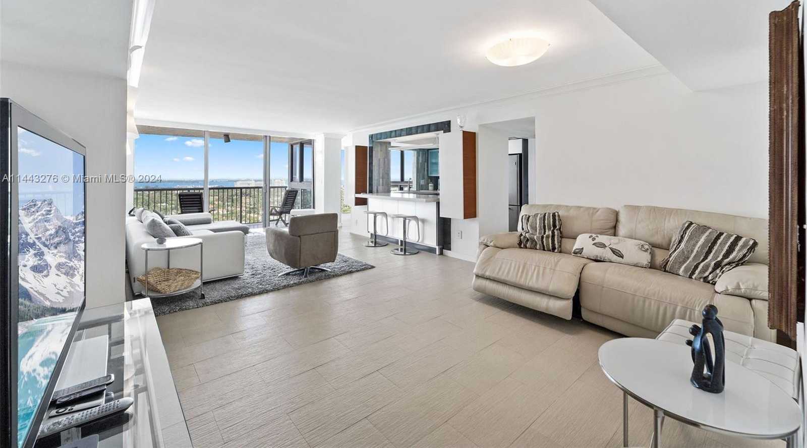 Small Image of 2655 COLLINS AVE #2301, Miami Beach Number 16