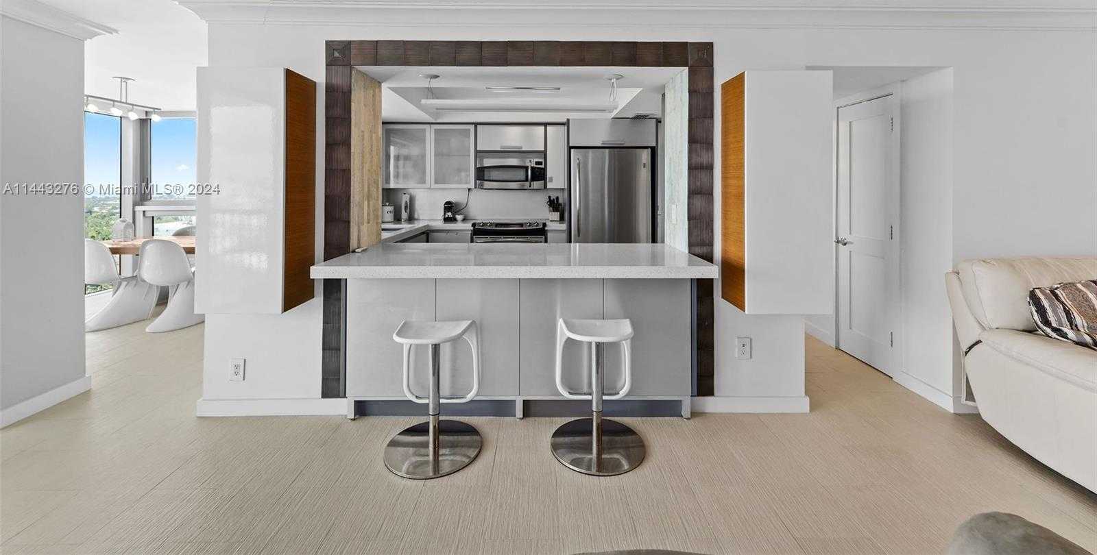 Small Image of 2655 COLLINS AVE #2301, Miami Beach Number 20