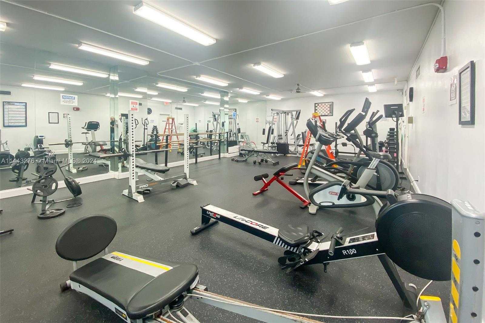 Small Image of 2655 COLLINS AVE #2301, Miami Beach Number 35