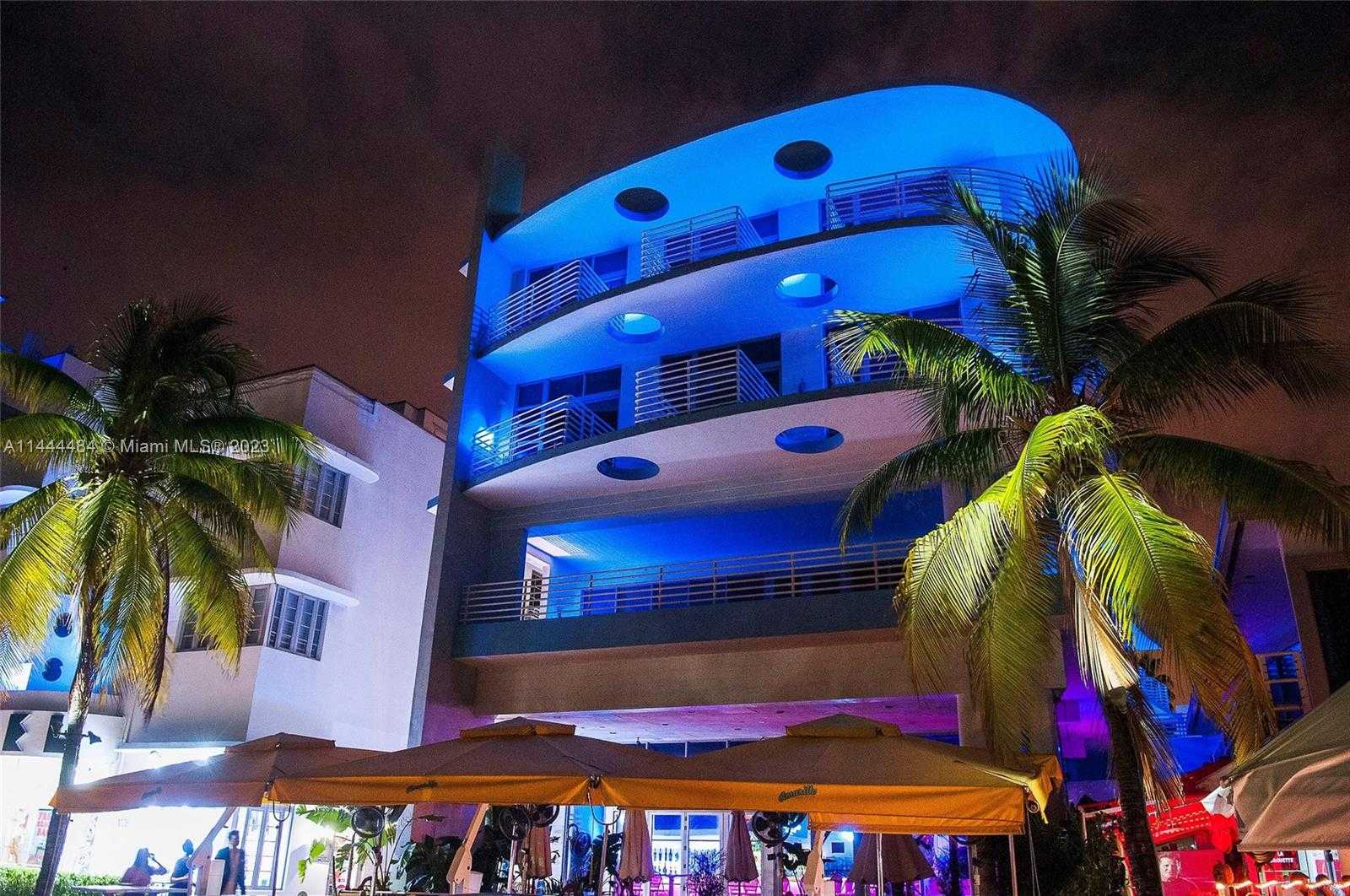 Small Image of 1052 OCEAN DR #C503, Miami Beach Number 2