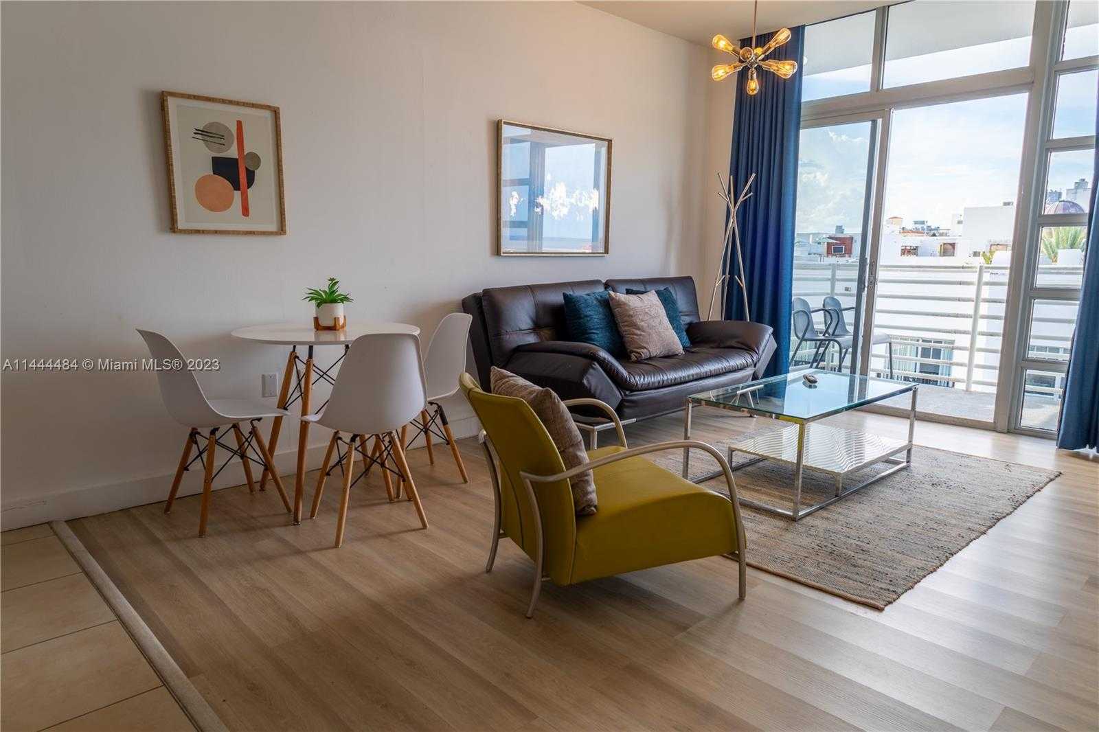 Small Image of 1052 OCEAN DR #C503, Miami Beach Number 4