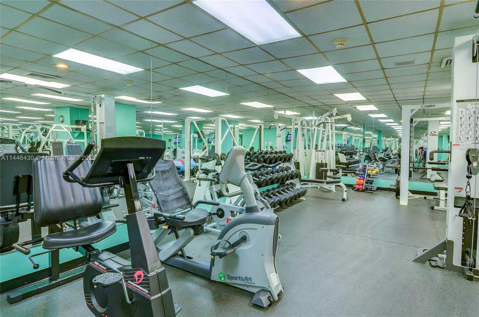 Small Image of 5255 COLLINS AVE #10A, Miami Beach Number 23