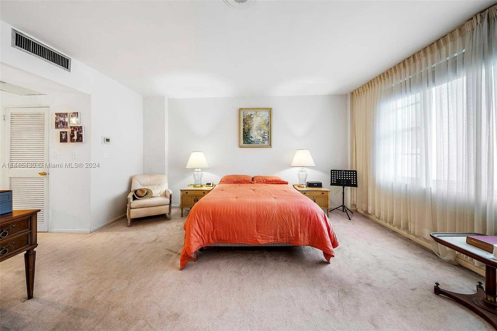 Small Image of 5255 COLLINS AVE #10A, Miami Beach Number 8