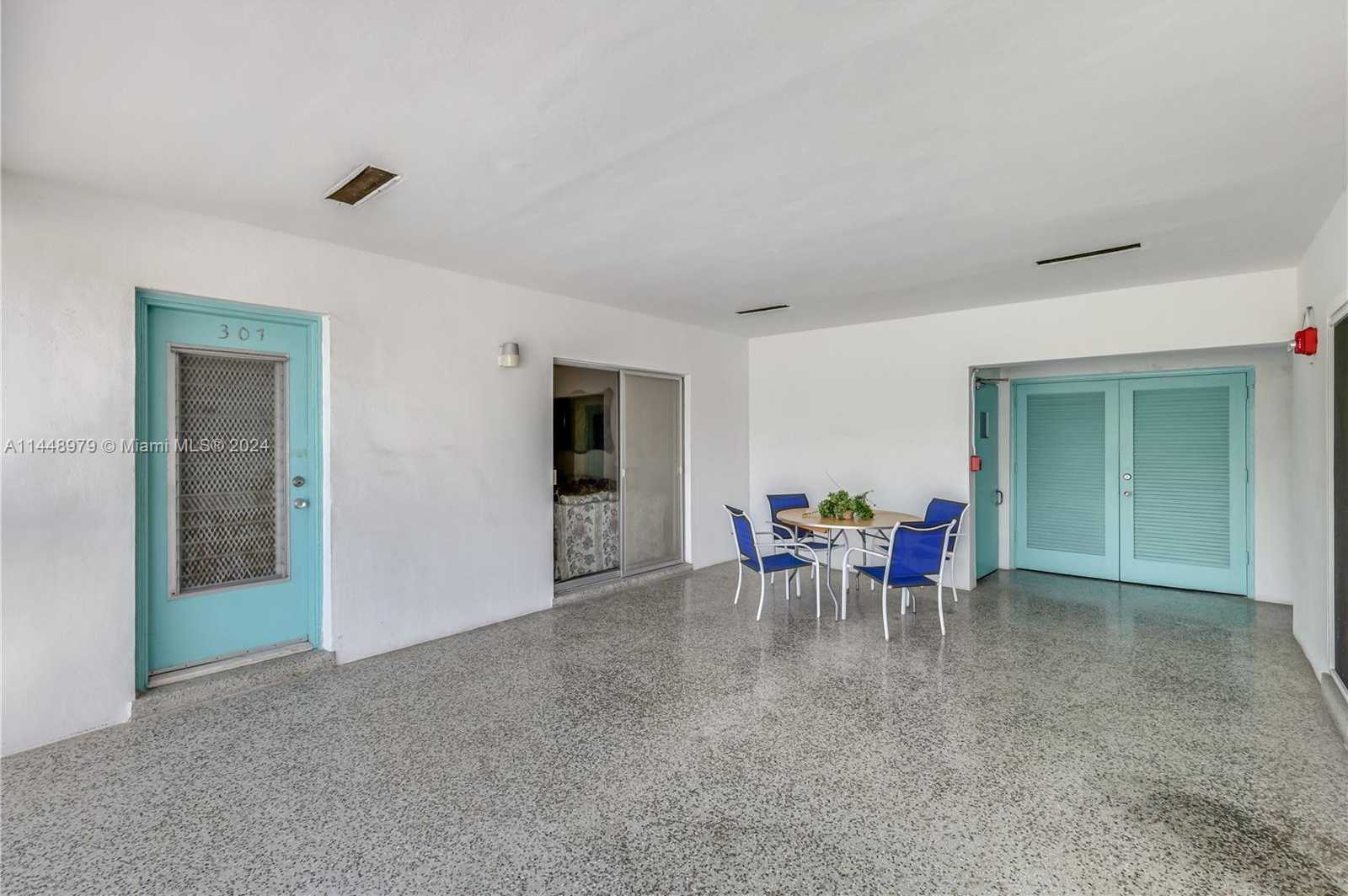 Small Image of 350 COLLINS AVE #307, Miami Beach Number 16