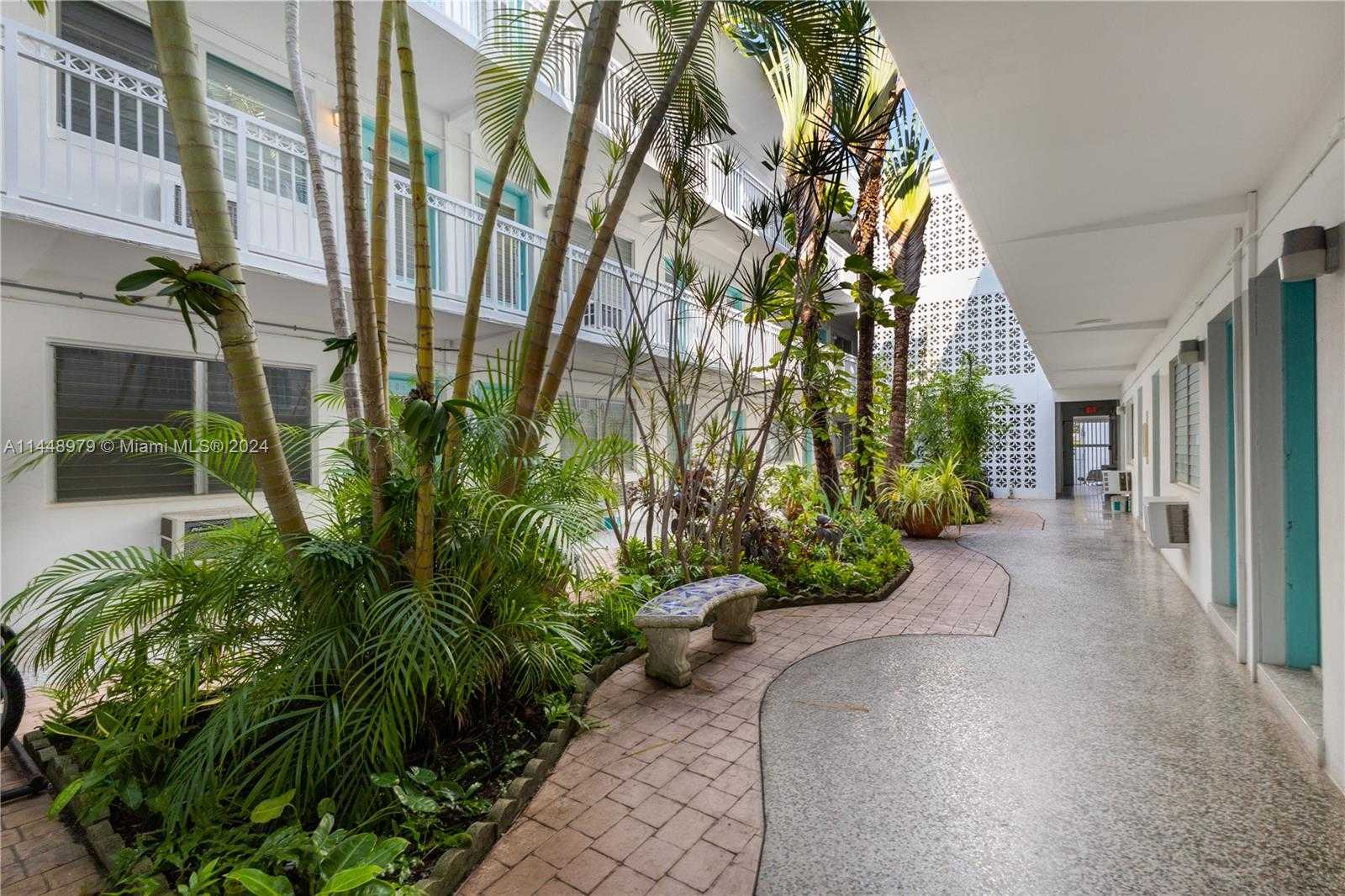 Small Image of 350 COLLINS AVE #307, Miami Beach Number 18
