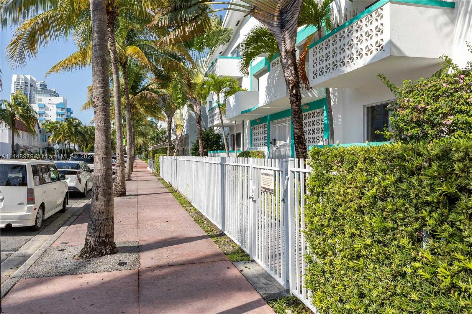 Small Image of 350 COLLINS AVE #307, Miami Beach Number 24