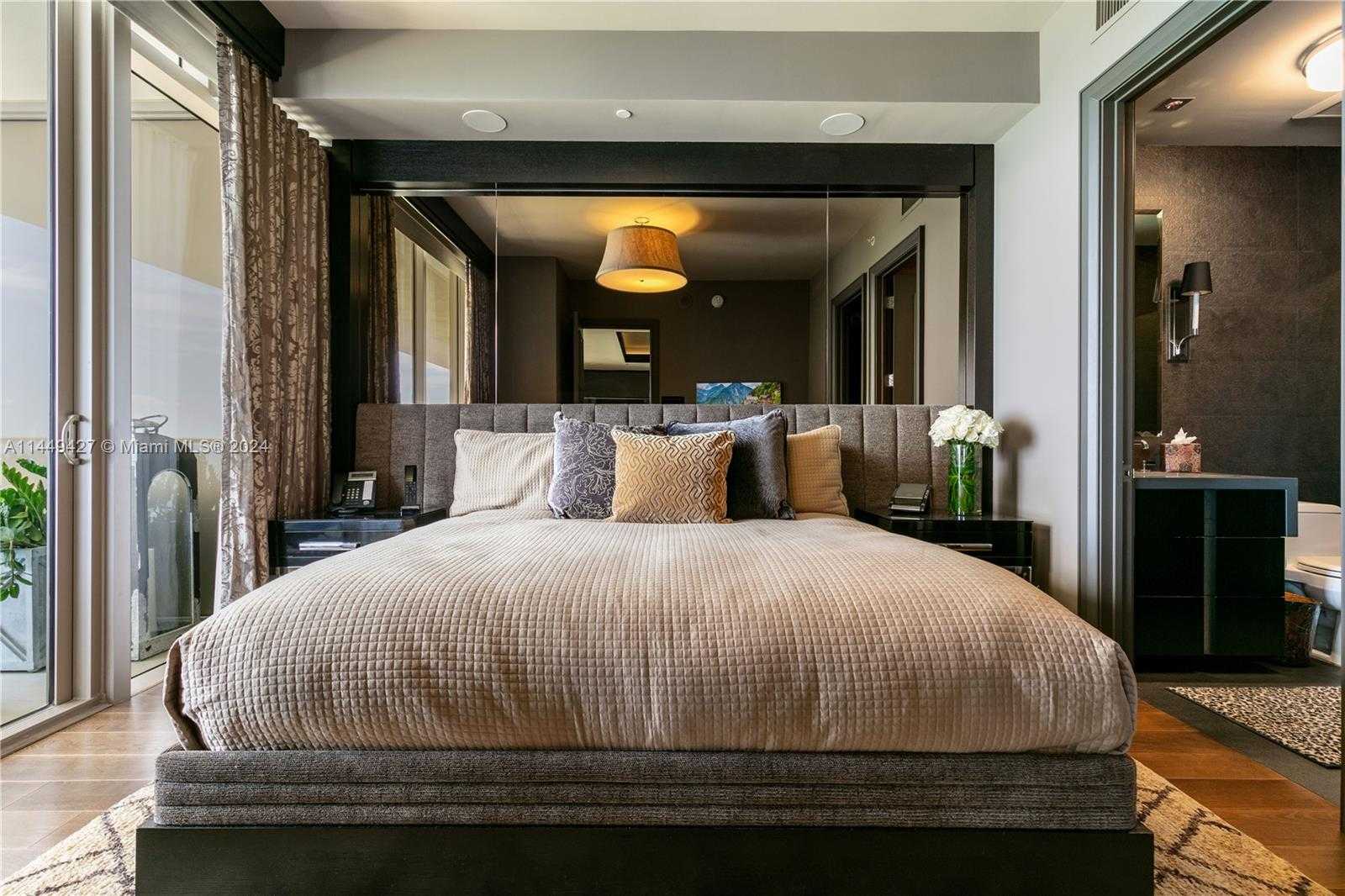 Small Image of 9705 COLLINS AVE #1803N, Bal Harbour Number 19