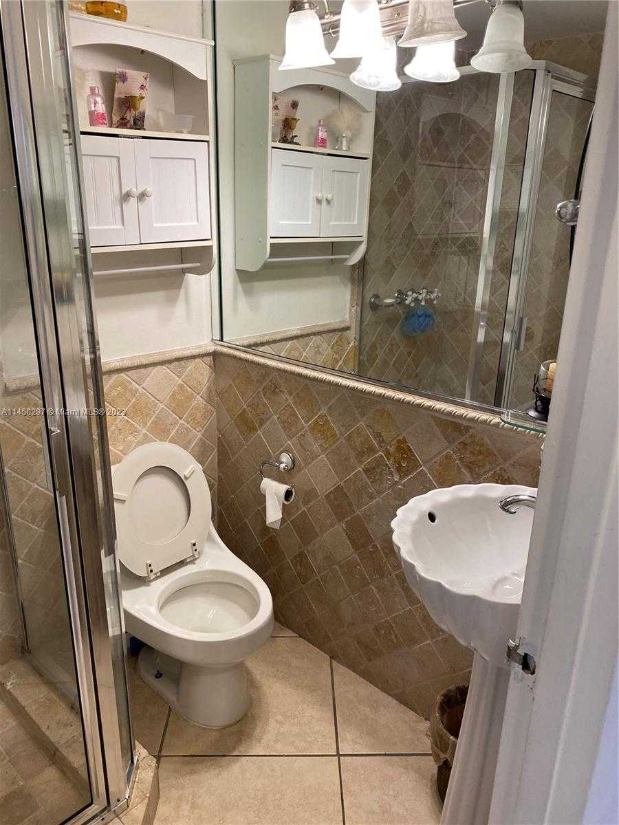 Small Image of 3725 SOUTH OCEAN DR #1521, Hollywood Number 12