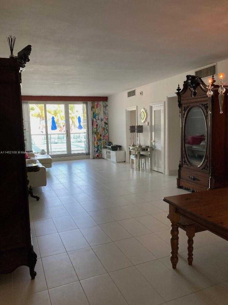 Small Image of 5001 COLLINS AVE #1-K, Miami Beach Number 14