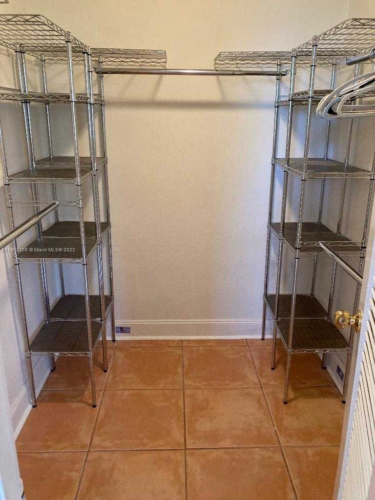Small Image of 5001 COLLINS AVE #1-K, Miami Beach Number 15