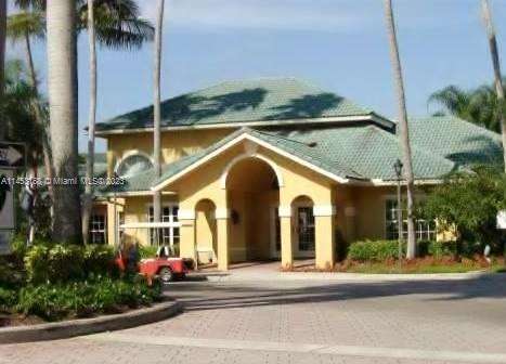 Small Image of 4055 WEST MCNAB RD #H303, Pompano Beach Number 10