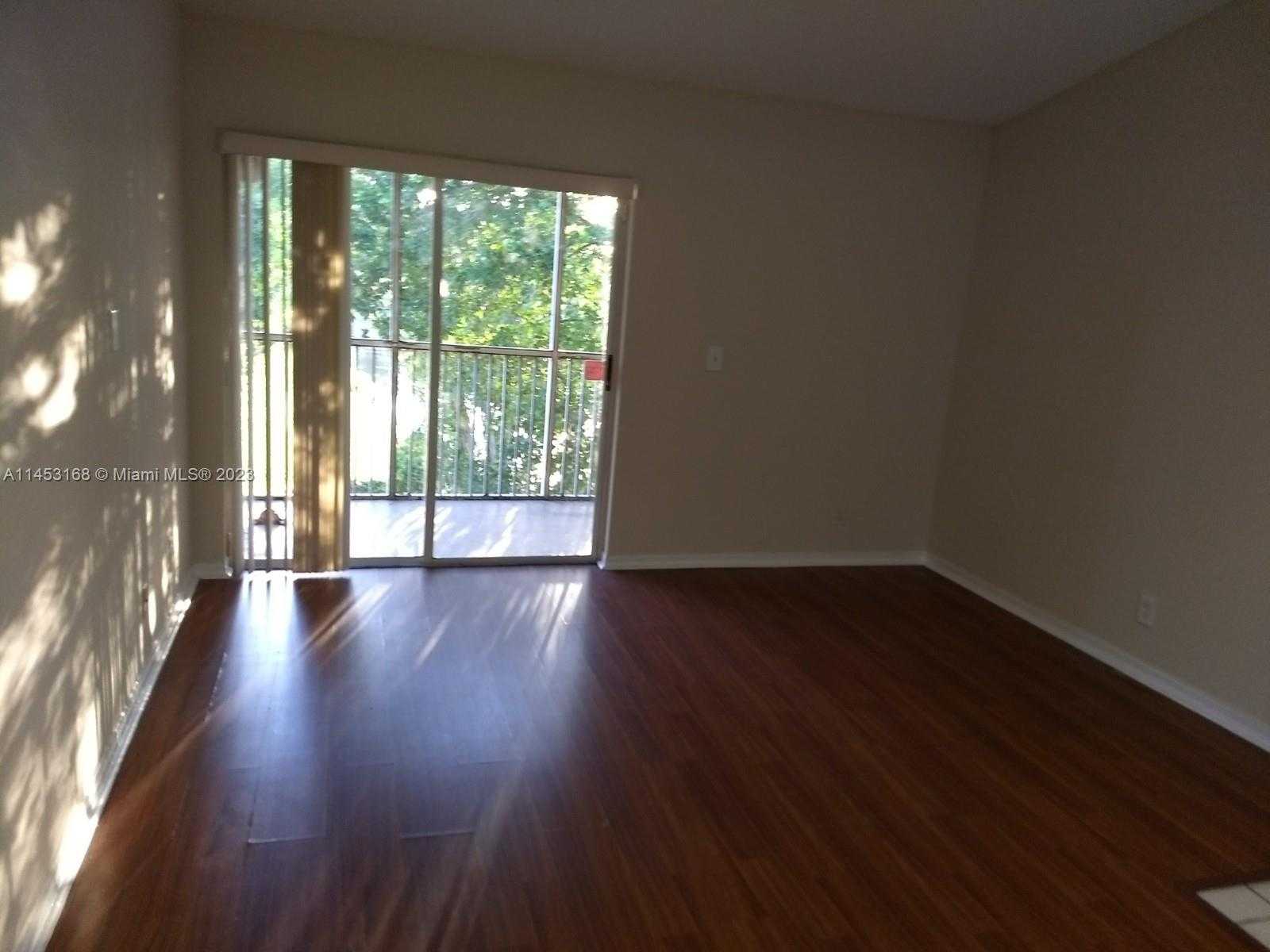 Small Image of 4055 WEST MCNAB RD #H303, Pompano Beach Number 3