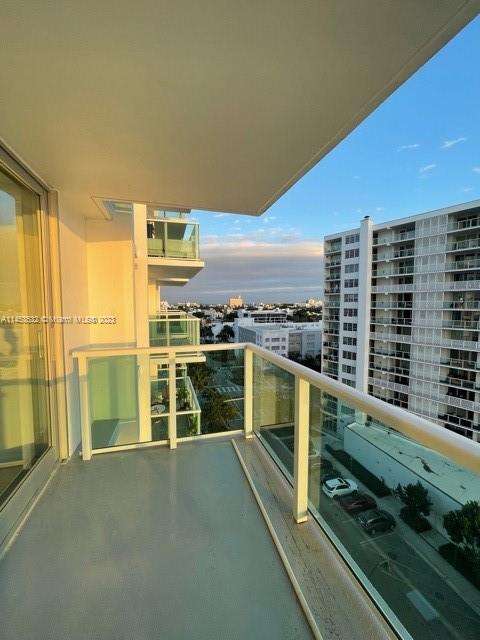 Small Image of Mirador 1000, 1000 West Ave, Miami Beach, FL 33139, USA Number 3
