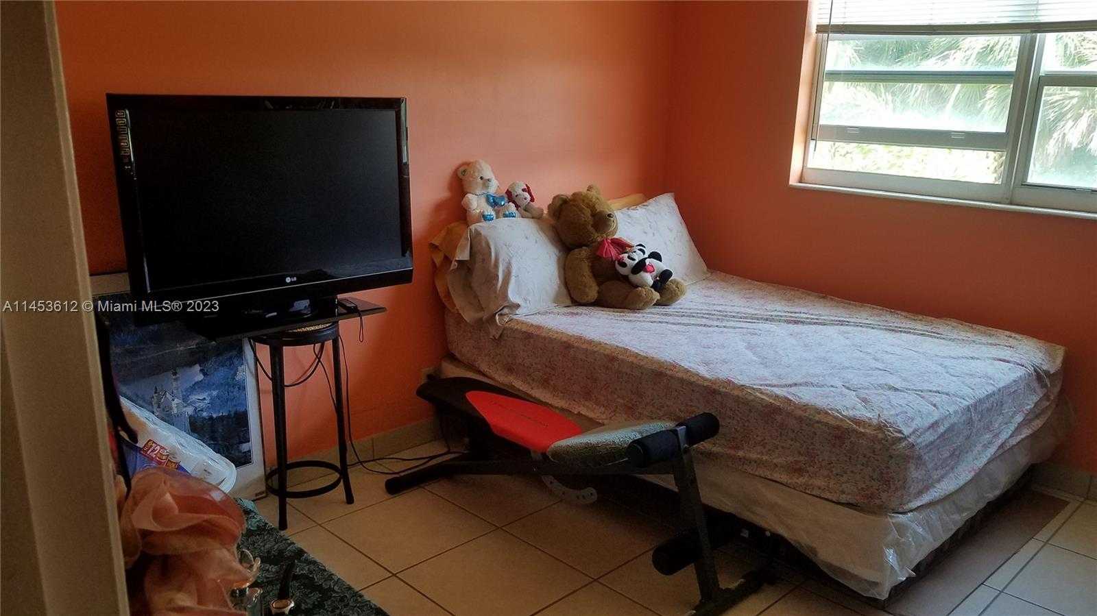 Small Image of 1425 ARTHUR ST #216B, Hollywood Number 17