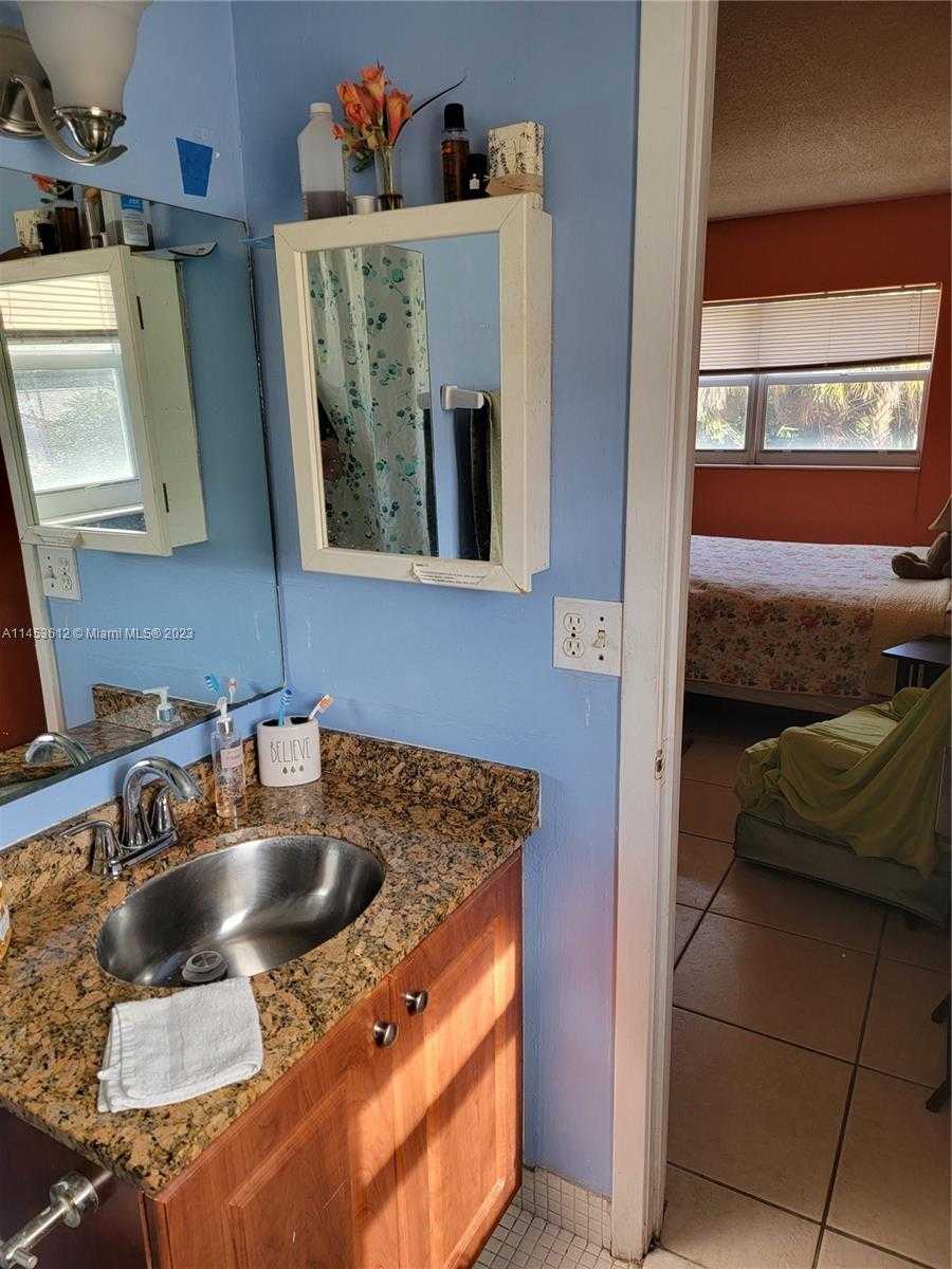 Small Image of 1425 ARTHUR ST #216B, Hollywood Number 24