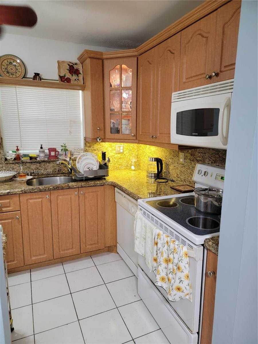 Small Image of 1425 ARTHUR ST #216B, Hollywood Number 9