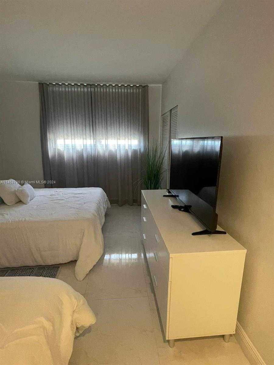 Small Image of 3801 SOUTH OCEAN DR #11F, Hollywood Number 25