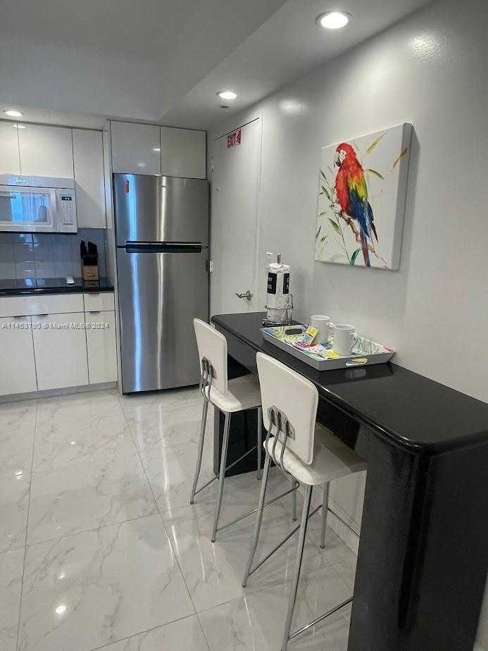 Small Image of 3801 SOUTH OCEAN DR #11F, Hollywood Number 7