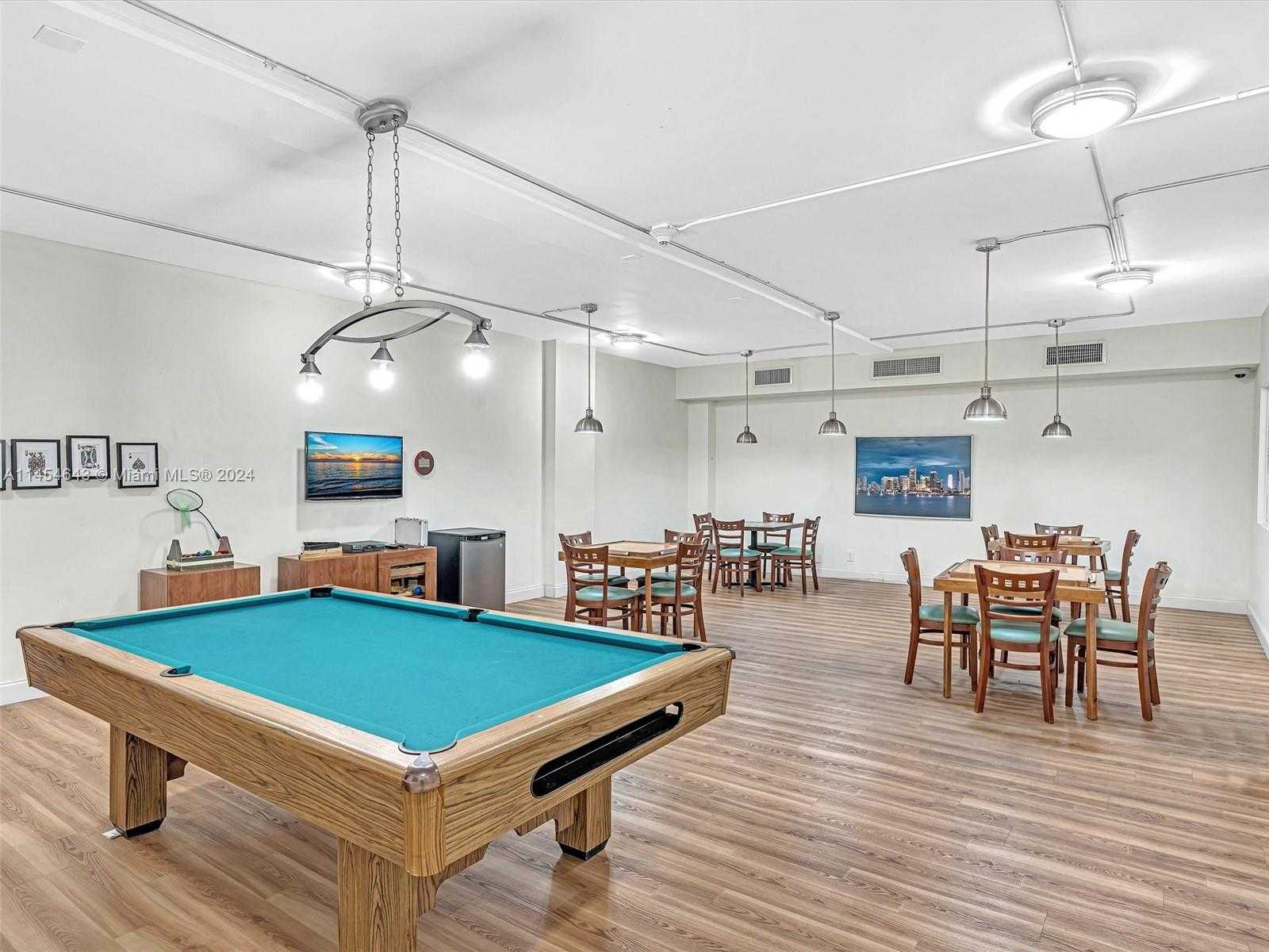 Small Image of 2655 COLLINS AVE #706, Miami Beach Number 25