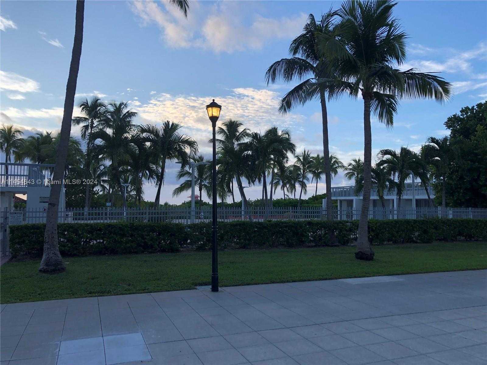Small Image of 2655 COLLINS AVE #706, Miami Beach Number 29