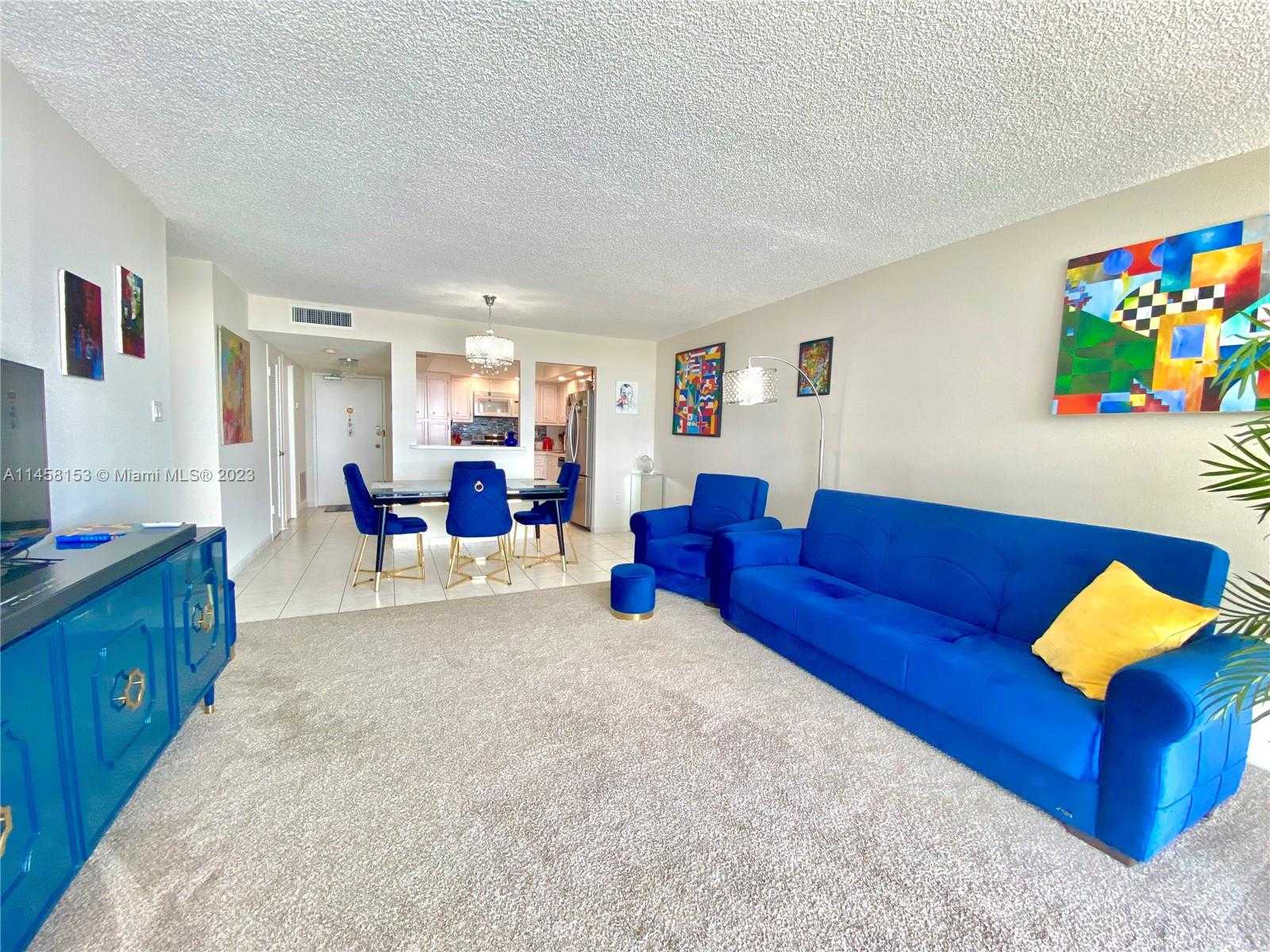 Small Image of 18081 #1003, Aventura Number 11