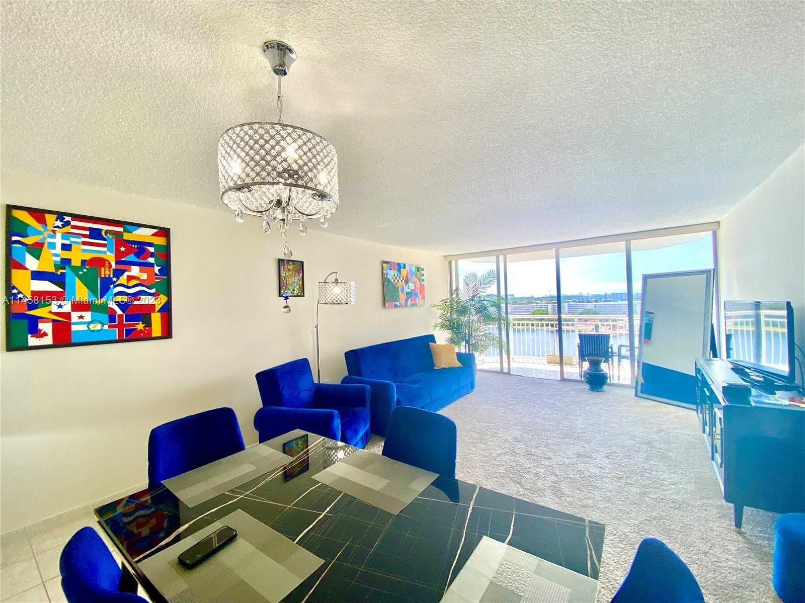 Small Image of 18081 #1003, Aventura Number 14